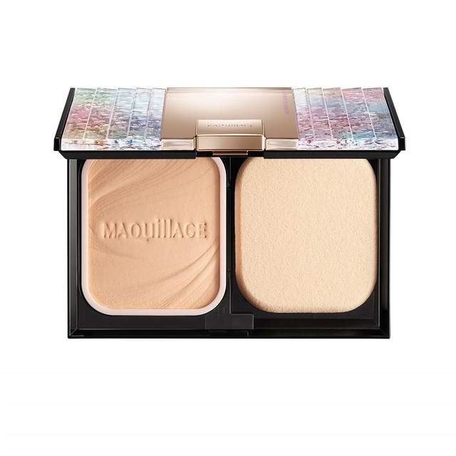 1. MAQuillAGE Dramatic Powdery UV & Compact Case 共2色 (售價為港幣$420)