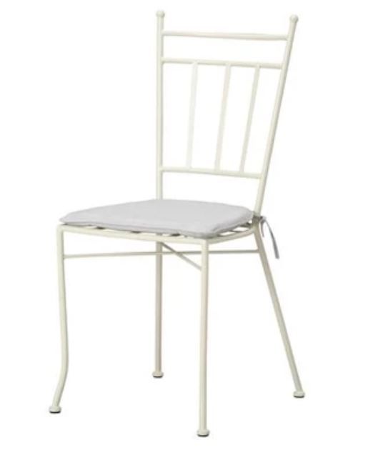  francfrac CHIARO CHAIR WHITE 港幣670  椅子設計和刷色簡單，適合任何風格的環境，也適合當餐桌椅或工作椅子。