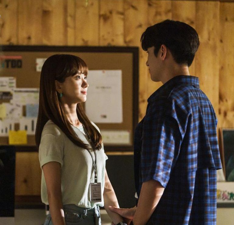 8. 放下曾經的傷害:很多女生都不是在一開始便缺乏安全感,而是在上一段感情中受盡傷害,因此在下一段感情中才會控制不到不安、焦慮的感覺。但其實我們都必須學懂放下過去,上一個他會離開你,不代表這一個他也會,但如果我們一直抓著那些曾經的傷害不放,「缺乏安全感」的問題也只會一直纏著你啊! 8. 放下曾經的傷害:很多女生都不是在一開始便缺乏安全感,而是在上一段感情中受盡傷害,因此在下一段感情中才會控制不到不安、焦慮的感覺。但其實我們都必須學懂放下過去,上一個他會離開你,不代表這一個他也會,但如果我們一直抓著那些曾經的傷害不放,「缺乏安全感」的問題也只會一直纏著你啊!