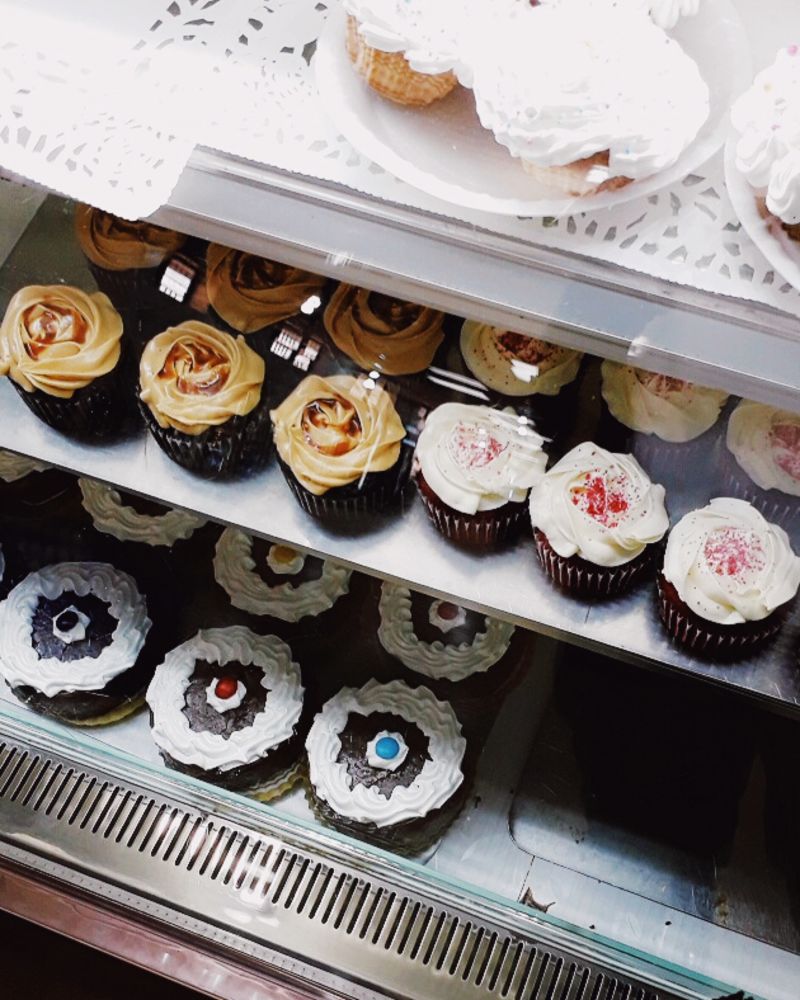 13. 看到一些知道對方會喜歡的東西時，會主動買給他/她。