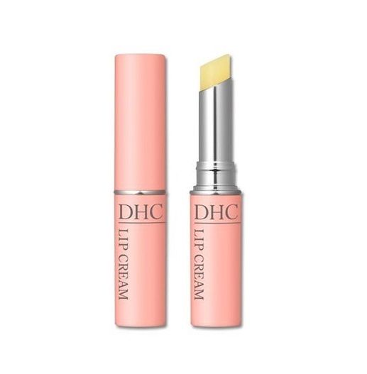 DHC Lip Cream (650日元不含稅/1.5g) 這款潤唇膏含有天然植物精華，能夠維持雙唇潤澤。而且無香料無色素，令人能安心使用。