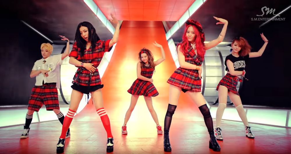 《Rum Pum Pum Pum》MV