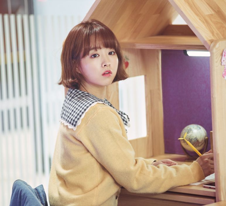 7. 肚腩因久坐而變得越來越大：在辦公室上班，就少不免久坐不動，但卻正正因為這樣，肚腩就變得越來越大，整個人看上去也越來越腫！就算每星期抽兩、三天來運動也好，瘦身的速度也永遠趕不上脂肪增長的速度！