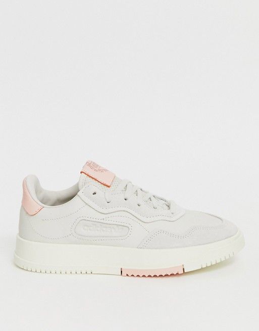 SC Premiere trainers in grey and pink(原價$952.38，折後$465.61)