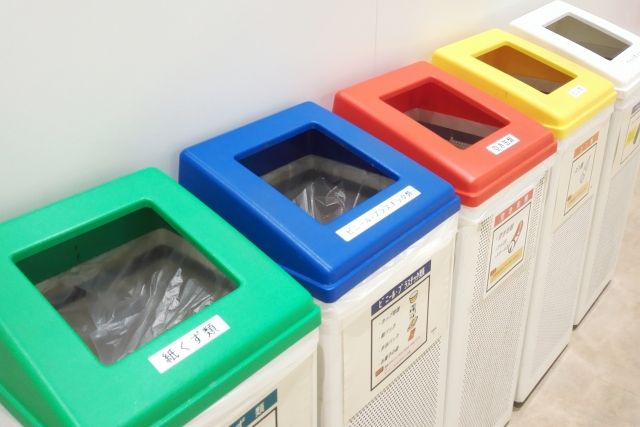 4 妥當丟棄口罩，如探病後建議醫院可以在門口提供加蓋的「感染性廢棄物」垃圾桶。謹記，丟完就馬上洗手！