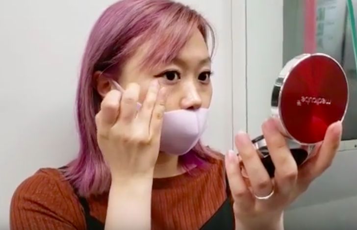  5.口罩只覆蓋嘴巴，口罩應該覆蓋眼鏡以下，包括鼻子部分，避免細菌從鼻腔進入。有些人覺得戴口罩十分侷促，因此只覆蓋嘴巴部位，但這樣是錯誤的。