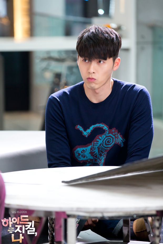 如果有機會,時間和金錢許可的話,你可以去一個沒有他的旅行!不論獨自一人去或者與朋友家一起去也好,放鬆一下,善待自己。旅行期間不要顧著和他聯絡,要好好把握享受,令他十分想念你,肯定會很高興見到你回來,有效增進感情! 如果有機會,時間和金錢許可的話,你可以去一個沒有他的旅行!不論獨自一人去或者與朋友家一起去也好,放鬆一下,善待自己。旅行期間不要顧著和他聯絡,要好好把握享受,令他十分想念你,肯定會很高興見到你回來,有效增進感情!