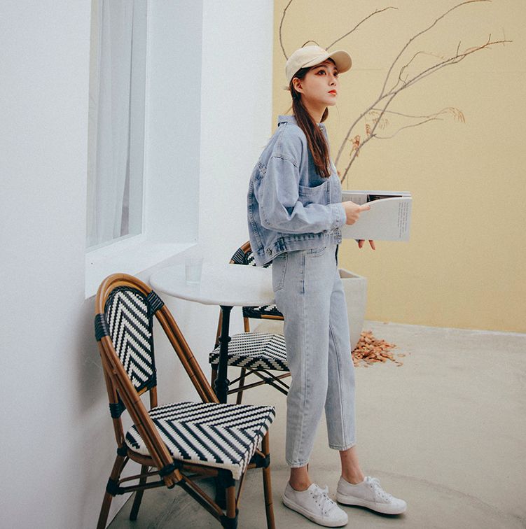 穿搭推薦百搭休閒雙口袋短版牛仔外套 原價台幣790 現價695