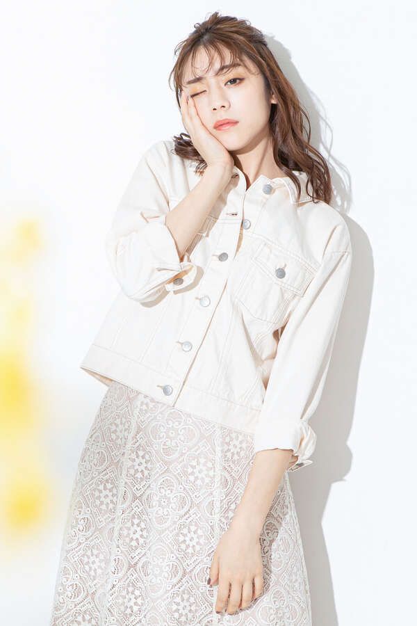 牛仔外套  (日元10,400未連稅)