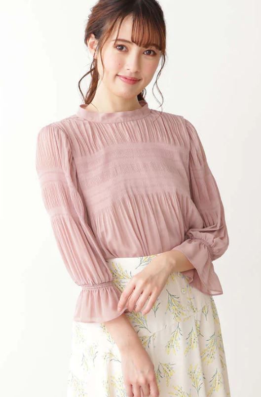 百摺上衣  (日元9,500未連稅)