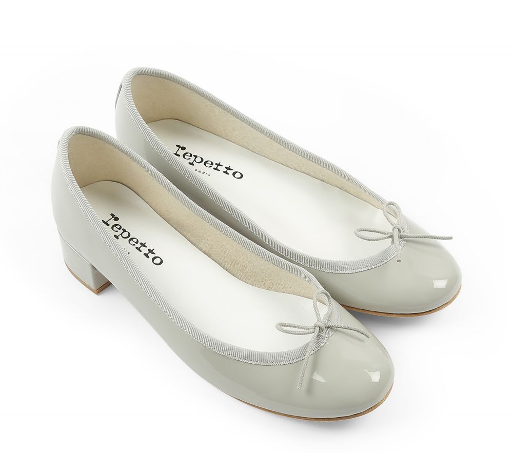 12. Repetto Camille Heels（Color: Ganesh） 原價 $3100 | 特價 $ 1090