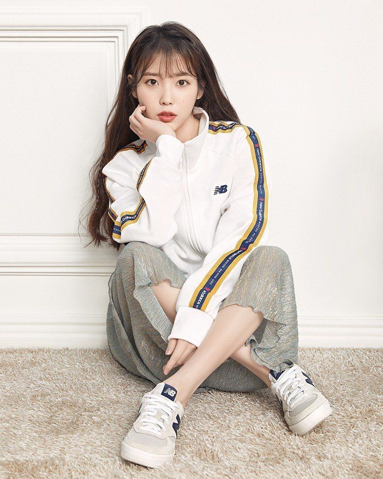 小編個人認為如果不喜歡厚底波鞋，也可以在喜歡的波鞋內加入鞋墊，令身體比例更加好看！