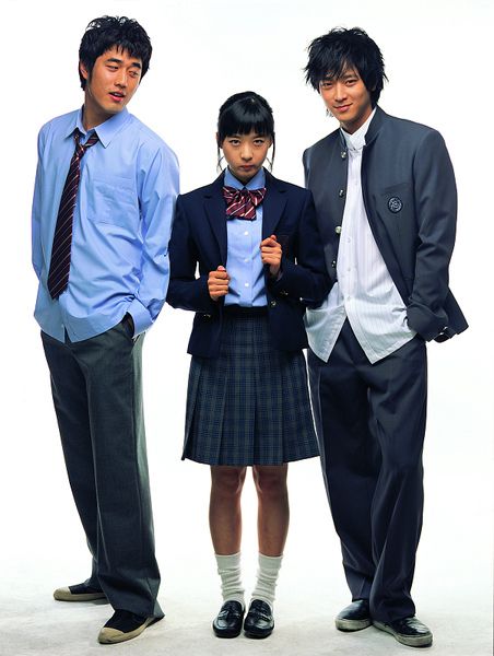 2004年《愛上蛋白質女孩》（又譯：狼的誘惑） 主演：趙漢善 、 姜棟元 、 李清娥.