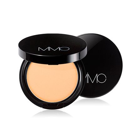 【並列第6位MiMC Mineral Essence Moist UV 10g | 價格：6380円】 粉末質地及使用感很好，但上臉後看起來有『假面感』，容易清洗，持久度表現一般。