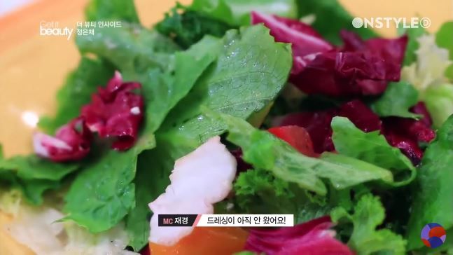 5.飲食方面，鄭恩彩會特意進食無調味的沙律，不加入調味料，享受蔬菜原汁原味同時更健康，不用擔心卡路里。