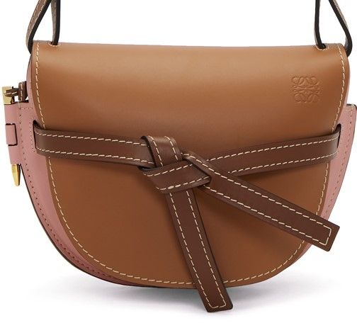 Tan & Pink Small Gate Bag (原價HKD$17300 | 優惠價HKD$10553)