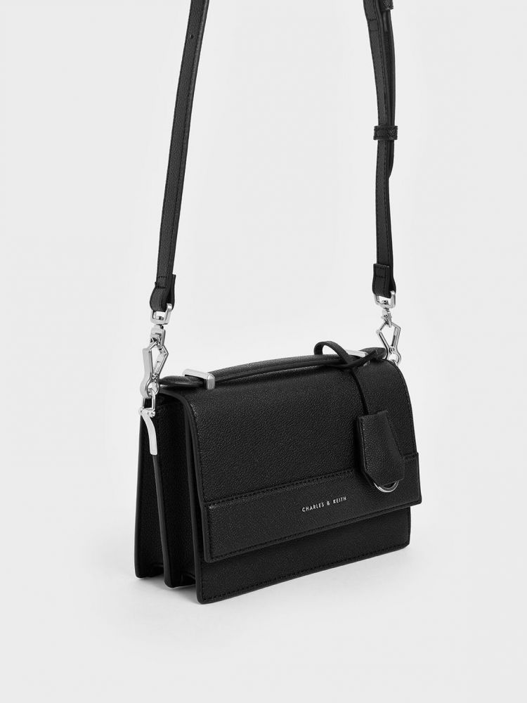 13. Front Flap Top Handle Bag 原價HK$499.00 | 特價HK$249.00（50% OFF）