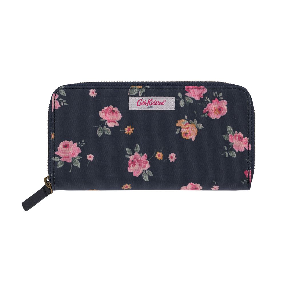 10. Continental Zip Wallet 原價$550| 特價 $165（Navy）
