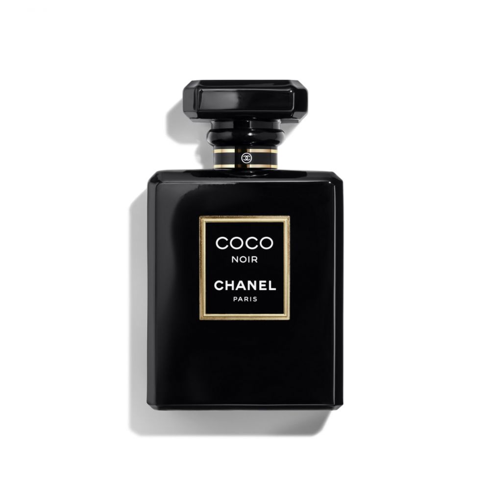 7.Coco Noir：Coco noir是Chanel推出香水中，最引人入胜、充满强烈神秘感的香水之一！从香水所设计的全黑瓶身之中，便能够体现出深层、浓郁的独特气息，有如一层神秘的面纱一样！香水的中调与后调分别都以花香、果香去带出细緻、优雅的香气，唯独前调採用了充满刺激感的红胡椒，并配合葡萄柚的香味，瞬间便能唤醒感官，充满极致诱人的气质～