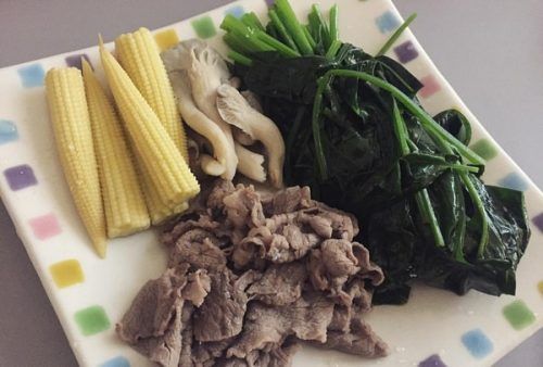 鬼鬼曾經公開自己的午餐，網友一看便是滿滿的水煮食物，大家都表示這個份量實在是太少了！那時候的鬼鬼其實已經是48公斤了，但她的目標是46公斤，因此讓人十分心疼，希望她可以多吃一點。除此之外，她也會採取戒糖，也就是不食有糖份的食物或飲料，但在特定時刻也會破戒的。