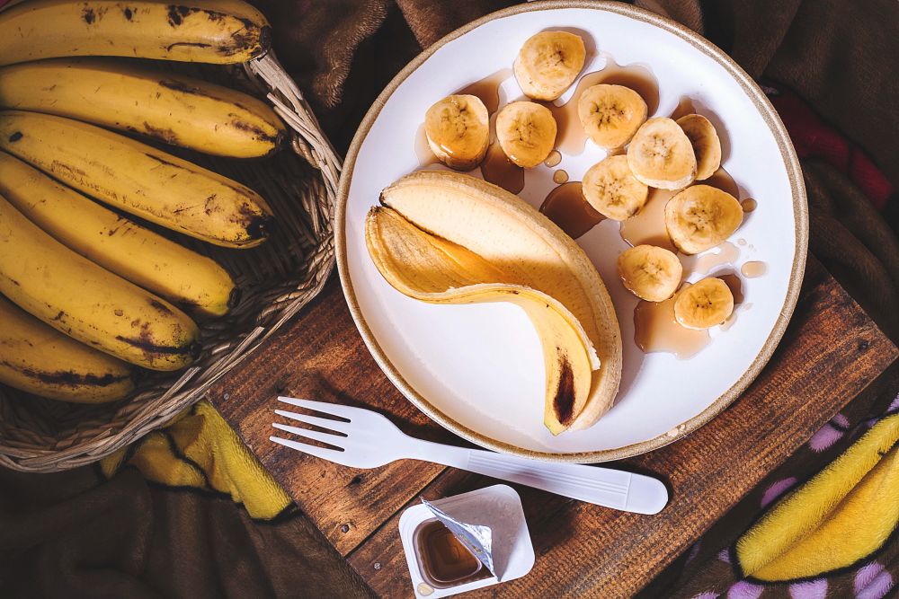 食用方法：可把香蕉放進攪拌機製作的冰沙（smoothie），質感跟牛油果上大致相同，或壓成溶加入製作鬆餅，加上堅果食物除了可增加食物的口感外，富有的健康脂肪和蛋白質亦有助減重，維持飽肚感。