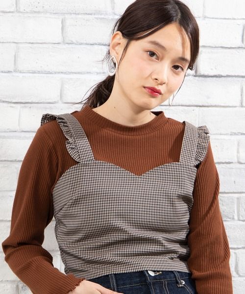 褶邊緊身上衣-原價日元¥ 2,199 | 優惠價日元¥ 1,231