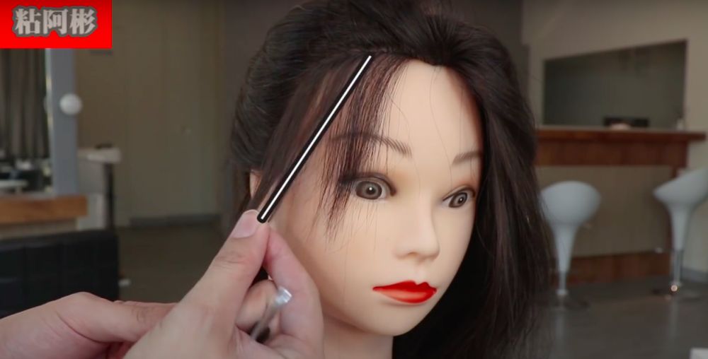 Step 3:把叧一束頭髮銜接上一束頭髮的長度而開始修剪 Step 3:把叧一束頭髮銜接上一束頭髮的長度而開始修剪