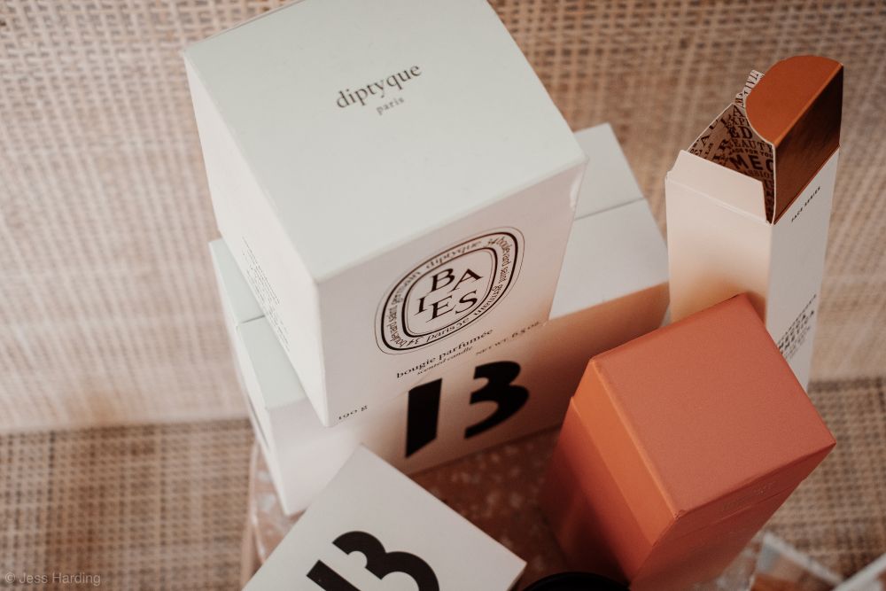 【Day 4 好看的空盒子、瓶子和紙袋】 抱著「總有一天會使用到」的想法,囤積了不少好看的空盒子、瓶子和紙袋。若到現時為止,還沒有派上用場過,請把它們以回收的方式,好好處理哦。 【Day 4 好看的空盒子、瓶子和紙袋】 抱著「總有一天會使用到」的想法,囤積了不少好看的空盒子、瓶子和紙袋。若到現時為止,還沒有派上用場過,請把它們以回收的方式,好好處理哦。