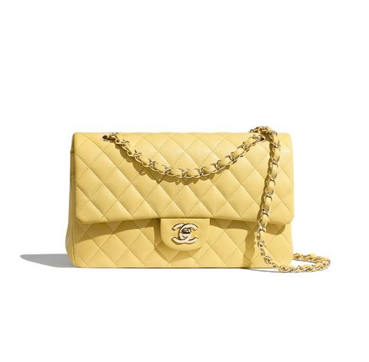 Chanel Classic Medium Flap Bag【加幅4.7%】 新價 £5,550 (Oct20) | 舊價 £5,300 (Jun20) | 香港售價HKD 48,600
