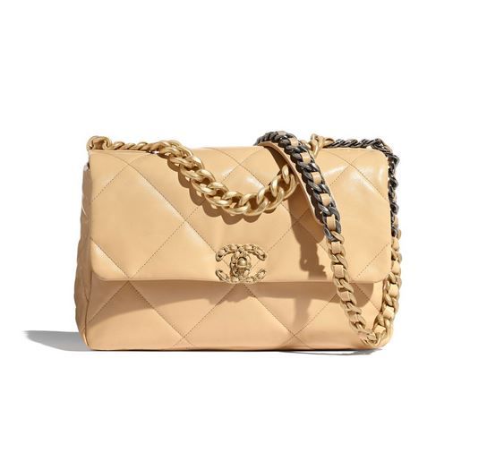 Chanel 19 Large Bag【加幅4.0%】 新價 £4,590 (Oct20) | 舊價 £4,410 (Jun20) | 香港售價HKD 40,100