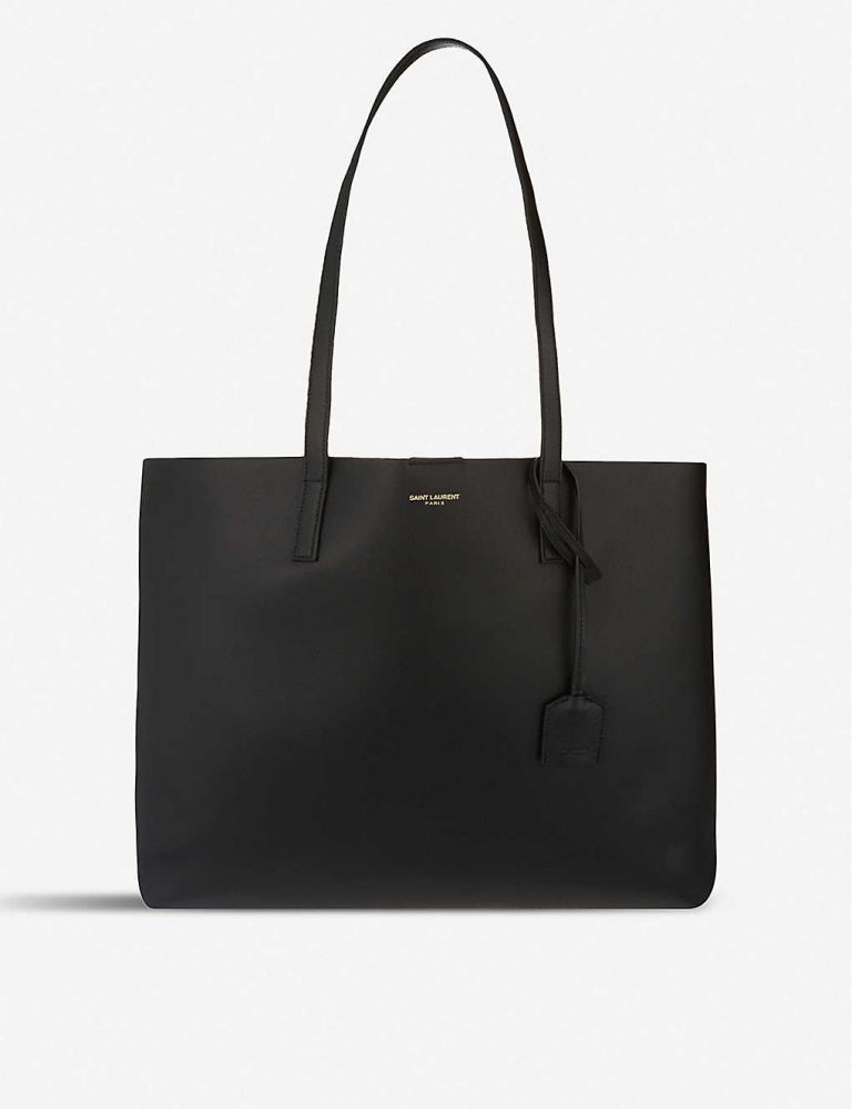 9.Logo-print large leather tote bag 網購價：$8500  | 香港售價：$9500