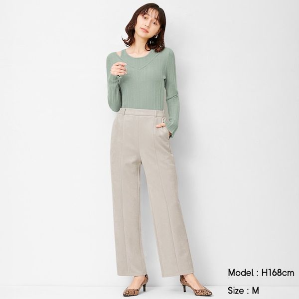 Suede touch straight pants (¥1,990 +税)