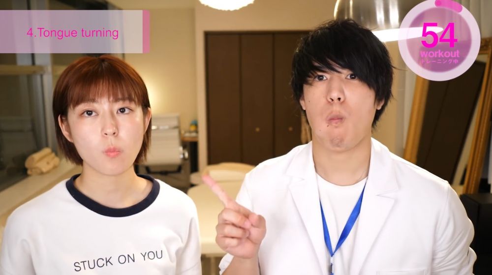動作4：把舌頭在口內往同一個方向打圈 (1分鐘)
