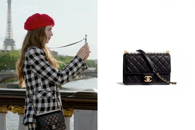 就連Lily Collins在人氣劇集《Emily in Paris》中也背上以去年大熱的珍珠手袋系列袋款。