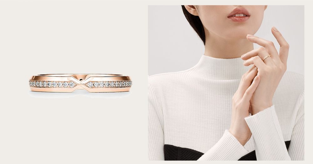 The Tiffany Setting Diamond Nesting Narrow Band Ring (售價USD $2,100)