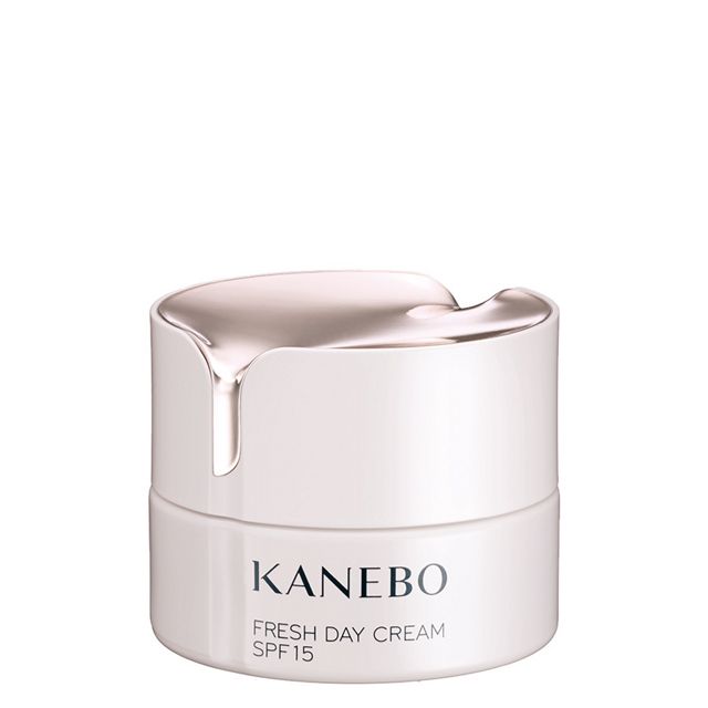 Top 1：KANEBO Fresh Day Cream 【40ml | 日元 6000】 這款日間乳霜可以保護肌膚，抵抗一整天的乾燥和紫外線侵害，讓肌膚感覺清爽又滋潤。