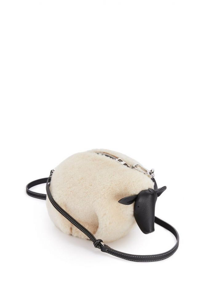 Mini Sheep bag in shearling and calfskin 原價HK$ 13.450 | 特價HK$ 9.415 