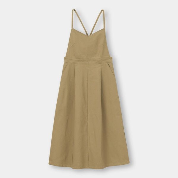 Chino overalls dress (¥2,490+稅)