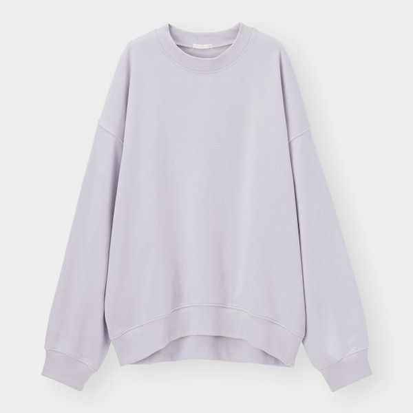 Super oversized sweatshirts (¥1,990+稅)