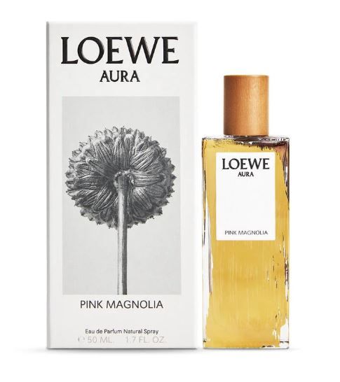 LOEWE AURA pink magnolia EDP HK$ 765 | 50ML。香味調性： 玉蘭、紅色水果、檀香和麝香。