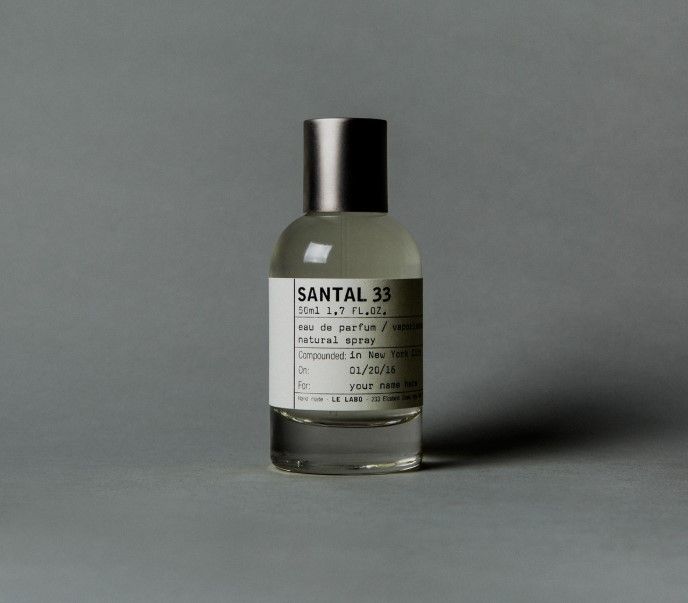 SANTAL 33 (HKD$1560/50ml)：受美國神話所啟發的Santal33香水，以荳蔻、鳶尾、紫羅蘭和龍涎香搭配檀木、雪松木而成，散發著辛辣、皮革和麝香的香調。