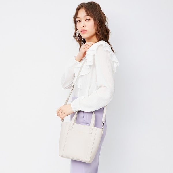 Leather touch mini tote bag (¥2,490+稅)