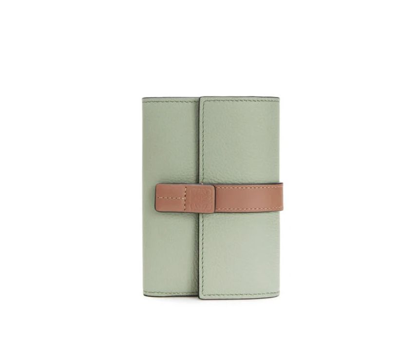 LOEWE Trifold wallet in soft grained calfskin 售價HK$ 4,150