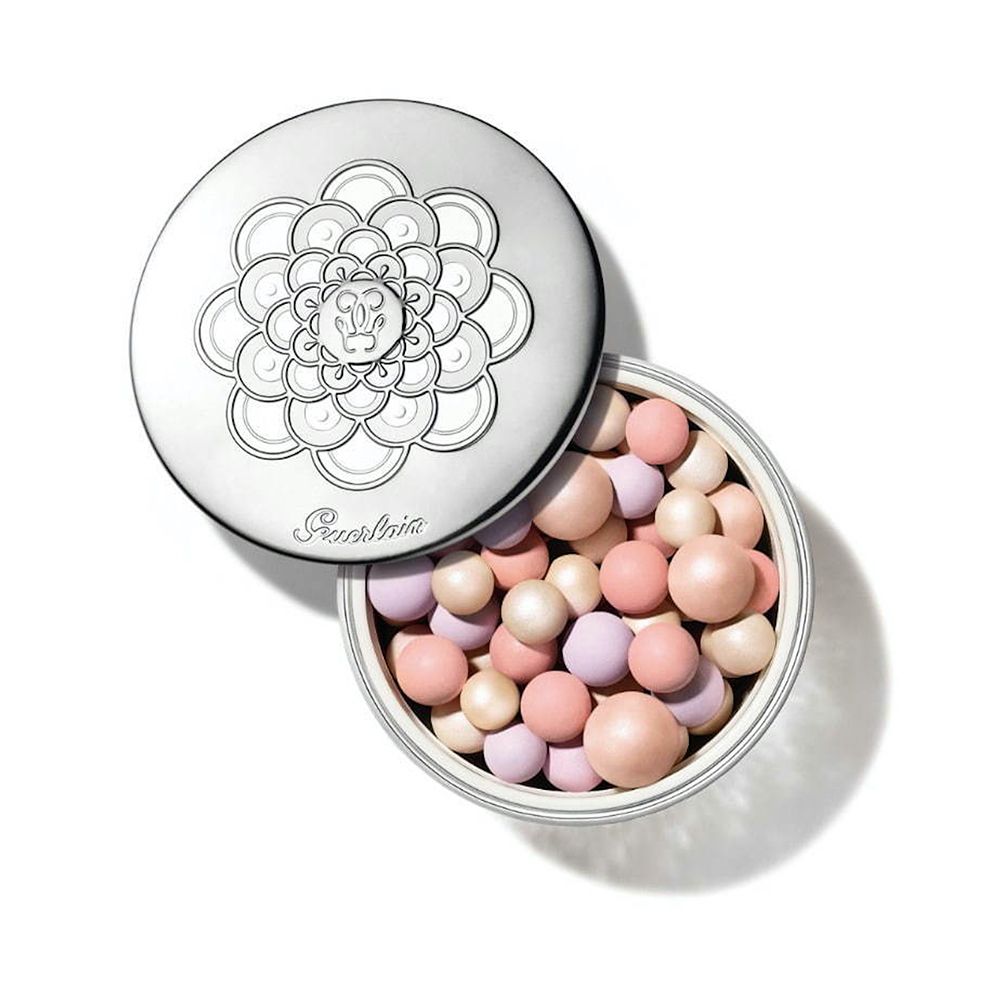 MÉTÉORITES幻彩流星彩妝粉盒 – 柔光炫珠 (HK$510/25g)：GUERLAIN新推出的光影以淡淡的粉紅色調為主，能有效修正膚色的作用。