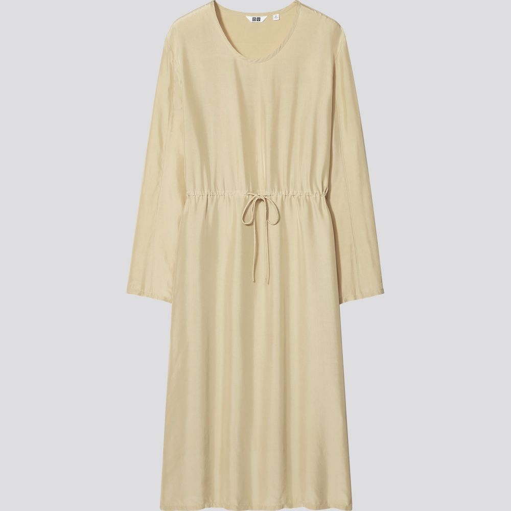 U光澤感嫘縈連身裙 (HK$399) U光澤感嫘縈連身裙 (HK$399)