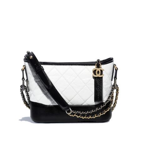 7 Chanel's Gabrielle small hobo bag售價hkd 34,000。2007年推出的流浪包，推出後曾造成一時轟動，型格有個性的袋款，更一度掀起男性搶購潮。