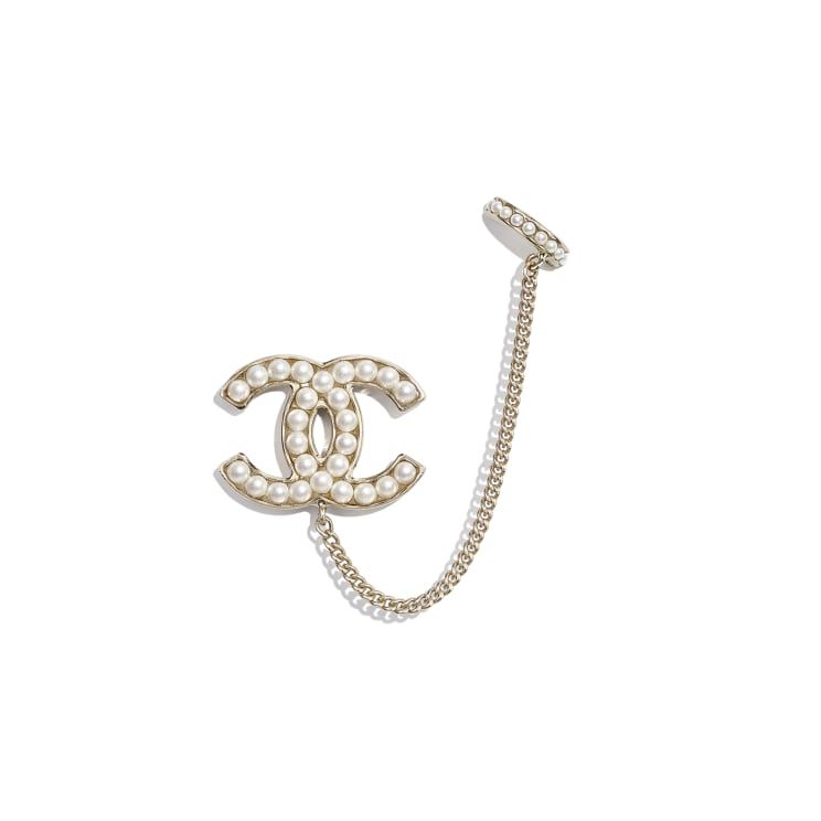 夾式耳環(HK$3,000)