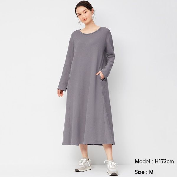 Rib A-line dress (¥2,490+稅)