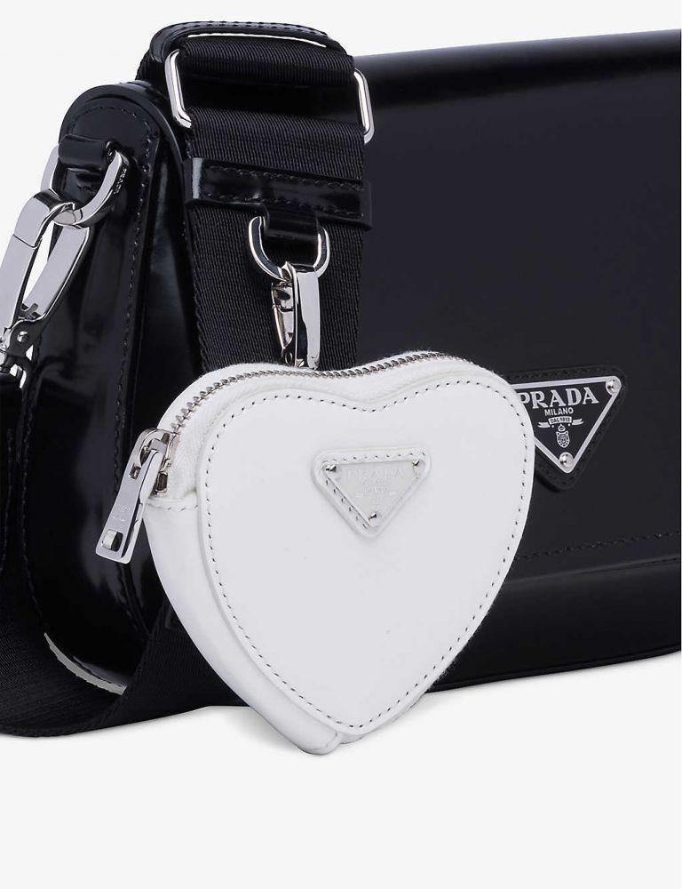 Heart-shaped brushed leather mini pouch｜網售 $3000