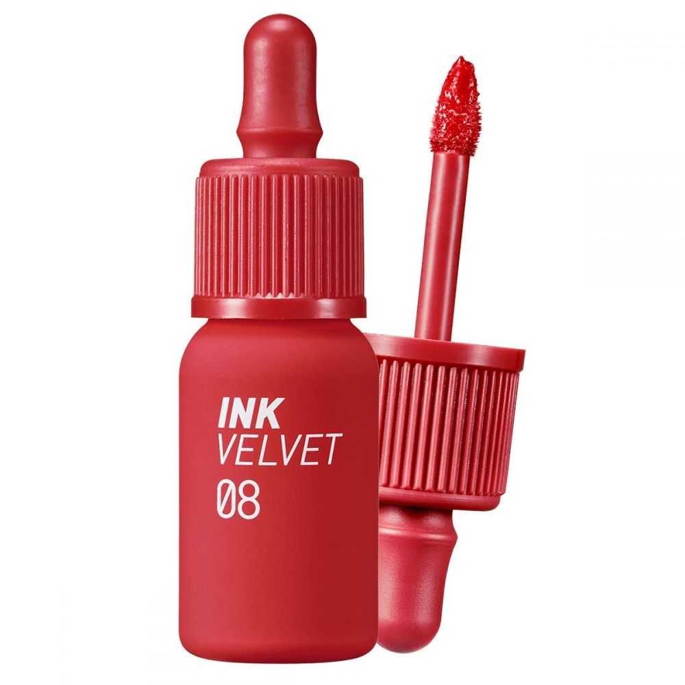 5.PERIPERA peri’s ink the velvet lip stain #008 pretty coral 售價HKD 88 | 3.3g 這款品牌的唇膏在韓國相當受歡迎，身為韓國大勢女團成員的Jennie同樣不例外，這款唇膏價錢雖然相當便宜，但顏色選擇亦相當之多，而且質感亦相當絲滑，偏愛唇釉質感的女生們千萬不能錯過！